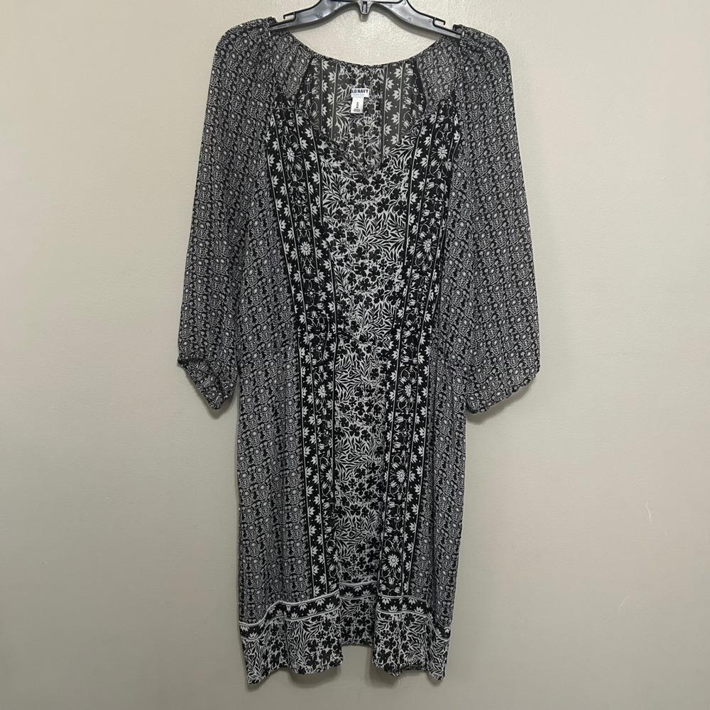 Old Navy Floral Shift Dress XL Black White Excellent 3/4 Sleeve Sheer V-Neck